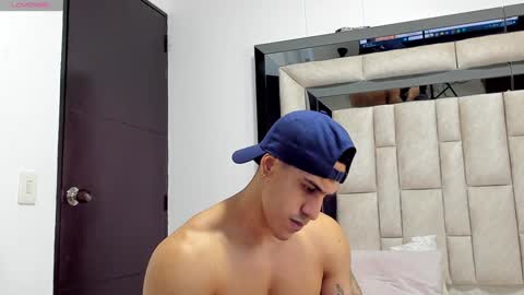 duran_dhikol1 online show from 13, 12, 2024