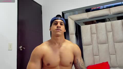 duran_dhikol1 online show from 15, 1, 2025