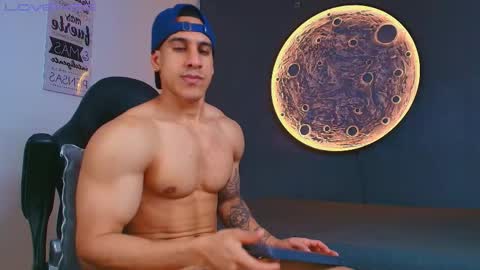 duran_dhikol1 online show from 21, 4, 2026