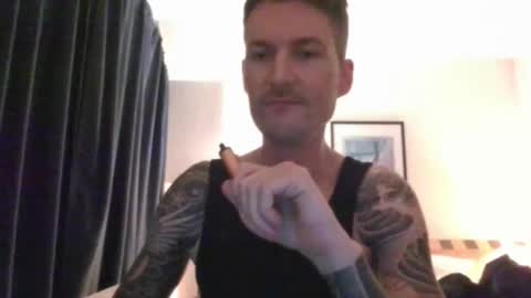 Snapshot of durexdublex chatting on 16, 12, 2025 durexdublex online show from 16, 12, 2025