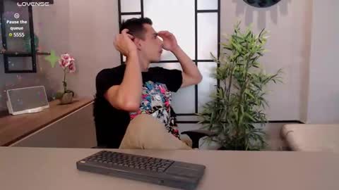 Dustin Sonne online show from 5, 2, 2025