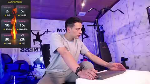 Dustin Sonne online show from 18, 10, 2025