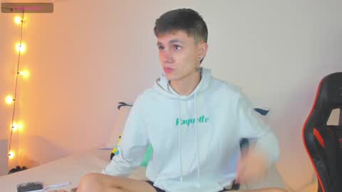 Snapshot of dustinlevine chatting on 13, 1, 2025 Dustin Levy online show from 13, 1, 2025