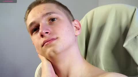 Dustyn online show from 28, 2, 2025