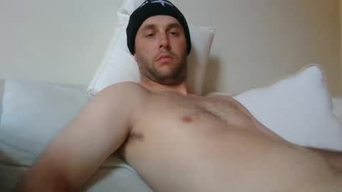 Snapshot of dustyroy09 chatting on 12, 12, 2024 dustyroy09 online show from 12, 12, 2024