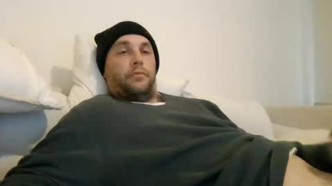 Snapshot of dustyroy09 chatting on 2, 7, 2026 dustyroy09 online show from 2, 7, 2026