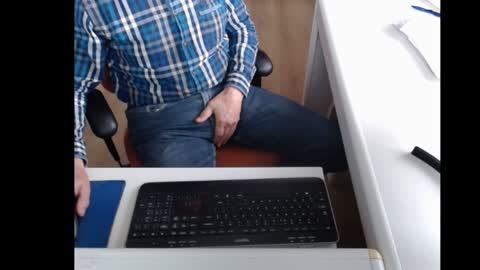 Snapshot of dutchpornking2 chatting on 18, 1, 2025 dutchpornking2 online show from 18, 1, 2025