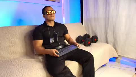 dwayne_esteven10 online show from 1, 8, 2026