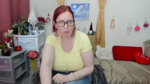 Snapshot of dyannelovee chatting on 9, 1, 2025 Dyanne online show from 9, 1, 2025