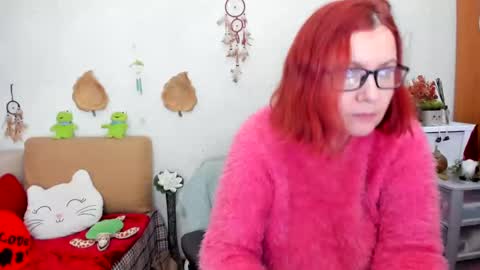 Snapshot of dyannelovee chatting on 9, 3, 2025 Dyanne online show from 9, 3, 2025