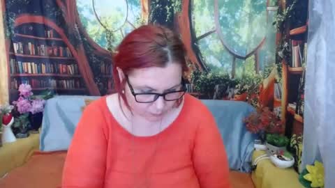 Snapshot of dyannelovee chatting on 12, 6, 2026 Dyanne online show from 12, 6, 2026