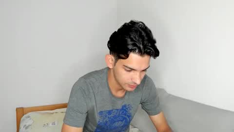 Snapshot of dylan_hoot chatting on 15, 11, 2025 Dylan online show from 15, 11, 2025