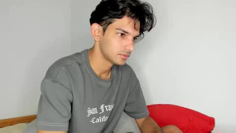 Snapshot of dylan_hoot chatting on 26, 11, 2025 Dylan online show from 26, 11, 2025