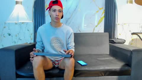 Snapshot of dylan_vanni chatting on 19, 6, 2026 Dylan online show from 19, 6, 2026