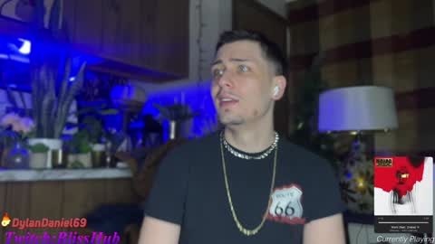 Snapshot of dylandaniel69 chatting on 24, 12, 2024 Dylan Daniel 7.8 online show from 24, 12, 2024