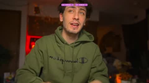 Snapshot of dylandaniel69 chatting on 23, 9, 2025 Dylan Daniel 7.8 online show from 23, 9, 2025