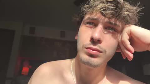 Snapshot of dylandaniel69 chatting on 18, 11, 2025 Dylan Daniel 7.8 online show from 18, 11, 2025