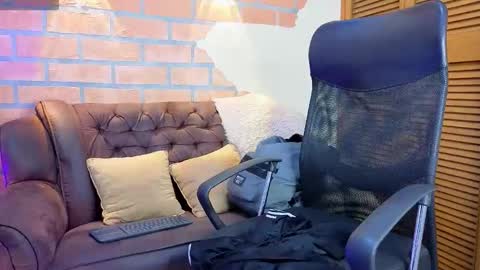 D Y L A N online show from 8, 3, 2026