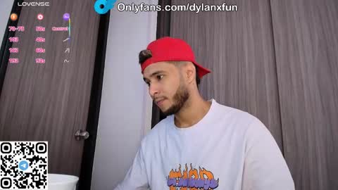 Snapshot of dylanxfun chatting on 18, 10, 2025 dylanxfun online show from 18, 10, 2025