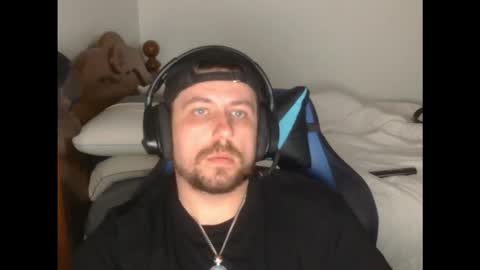 Snapshot of dylboi47 chatting on 17, 10, 2025 dylboi47 online show from 17, 10, 2025