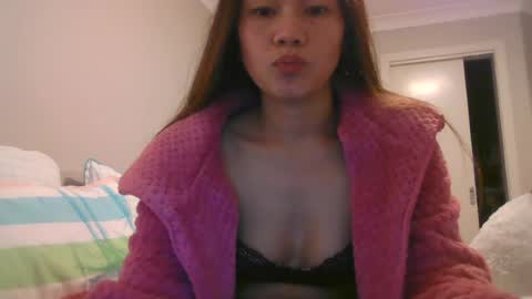dylene1986 online show from 5, 7, 2026