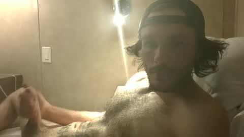 Snapshot of dylp400 chatting on 19, 12, 2024 dylp400 online show from 19, 12, 2024