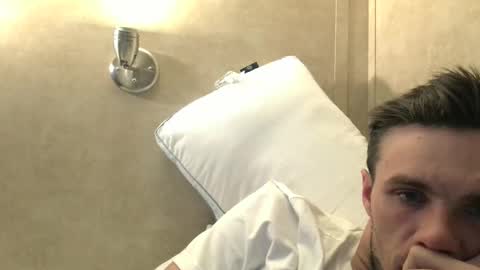 Snapshot of dylp400 chatting on 14, 1, 2025 dylp400 online show from 14, 1, 2025