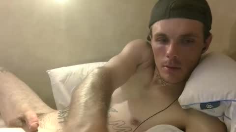 Snapshot of dylp400 chatting on 2, 2, 2025 dylp400 online show from 2, 2, 2025