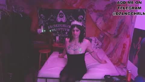 Snapshot of dzlngcharleen chatting on 10, 9, 2025 dzlngcharleen online show from 10, 9, 2025