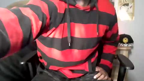 TWITTER   INSTAGRAM    easybreezy20   ONLINE 1230 AM TO 7AM online show from 3, 11, 2025