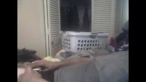 Snapshot of easye4015 chatting on 15, 11, 2025 Easye online show from 15, 11, 2025