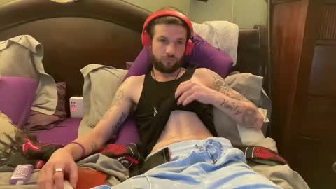 Snapshot of easytrippy69 chatting on 16, 11, 2025 Easytrippy69 online show from 16, 11, 2025