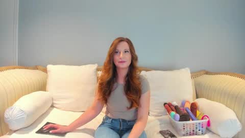 Snapshot of eatmygingersnapps chatting on 30, 1, 2025 Allison online show from 30, 1, 2025
