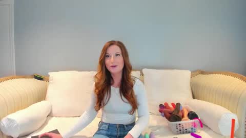 Snapshot of eatmygingersnapps chatting on 12, 2, 2025 Allison online show from 12, 2, 2025
