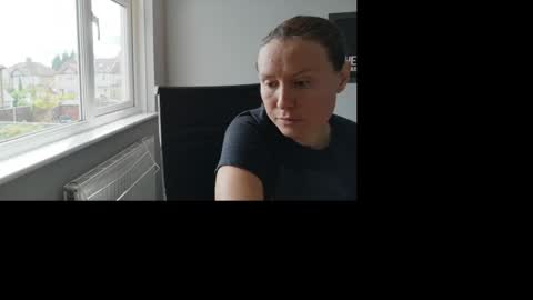 Nadia Ferreira  online show from 1, 6, 2026