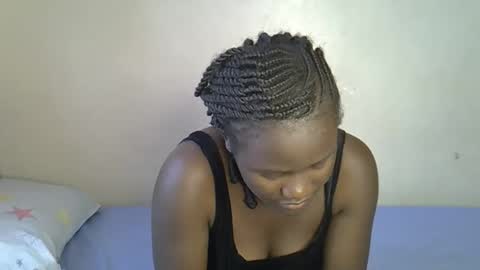 Snapshot of ebonnyqueeen chatting on 1, 12, 2025 Queen online show from 1, 12, 2025