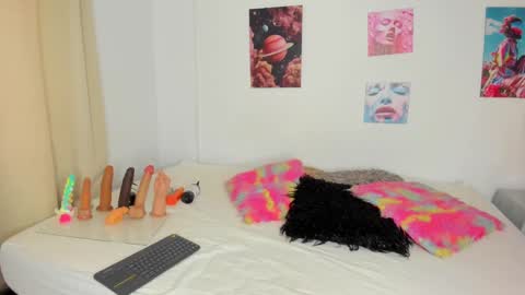 Snapshot of ebony_cute9 chatting on 1, 10, 2025 ebony_cute9 online show from 1, 10, 2025