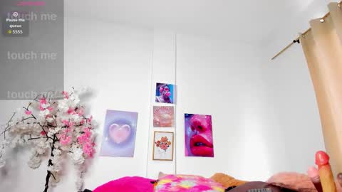 Snapshot of ebony_cute9 chatting on 2, 2, 2026 ebony_cute9 online show from 2, 2, 2026