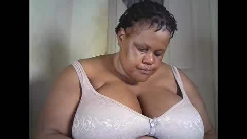 ebony_magixs online show from 9, 10, 2025