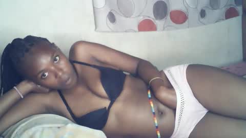 Snapshot of ebony_phoenix12 chatting on 30, 10, 2025 ebony_phoenix12 online show from 30, 10, 2025
