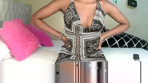 Snapshot of ebony_toto chatting on 1, 11, 2025 ebony_toto online show from 1, 11, 2025