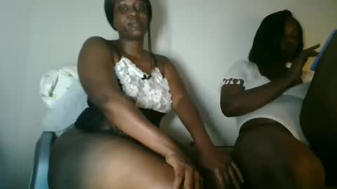Snapshot of ebonyboutilicious chatting on 14, 1, 2026 Loreina online show from 14, 1, 2026
