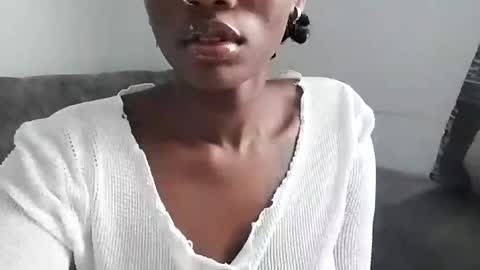 Ebony Melanie online show from 7, 3, 2025