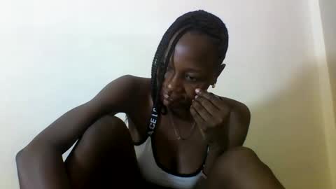 Snapshot of ebonycutegal4 chatting on 11, 9, 2025 MELLEN online show from 11, 9, 2025