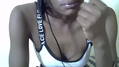 Snapshot of ebonycutegal4 chatting on 22, 9, 2025 MELLEN online show from 22, 9, 2025