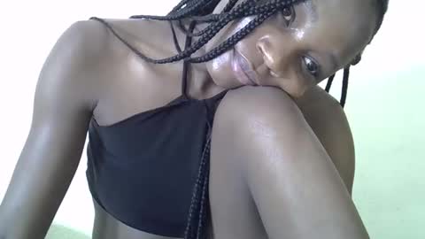Snapshot of ebonycutegal4 chatting on 25, 9, 2025 MELLEN online show from 25, 9, 2025