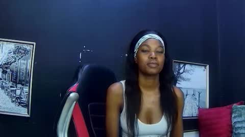 Snapshot of ebonydivaxx chatting on 10, 9, 2025 kimberley online show from 10, 9, 2025