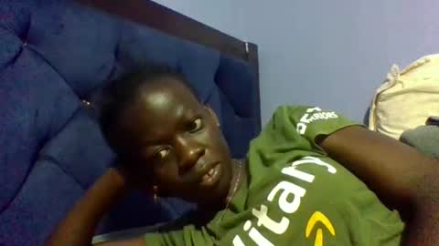 Snapshot of ebonydol2 chatting on 25, 2, 2025 ebonydol2 online show from 25, 2, 2025