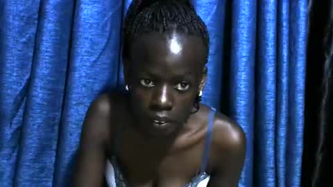 Snapshot of ebonydol2 chatting on 1, 3, 2025 ebonydol2 online show from 1, 3, 2025