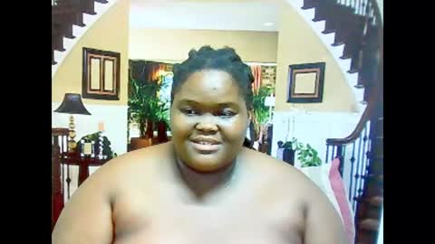 ebonyhotbuns4u2luv online show from 5, 3, 2025
